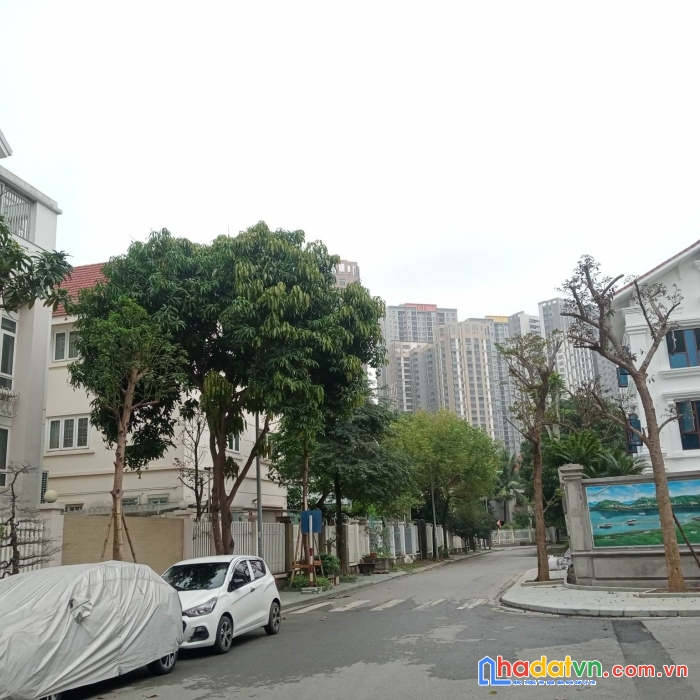 Biệt thự làng việt kiều châu âu, hà đông, 130m2x4t, mt9.6m, 3 thoáng, 24 tỷ