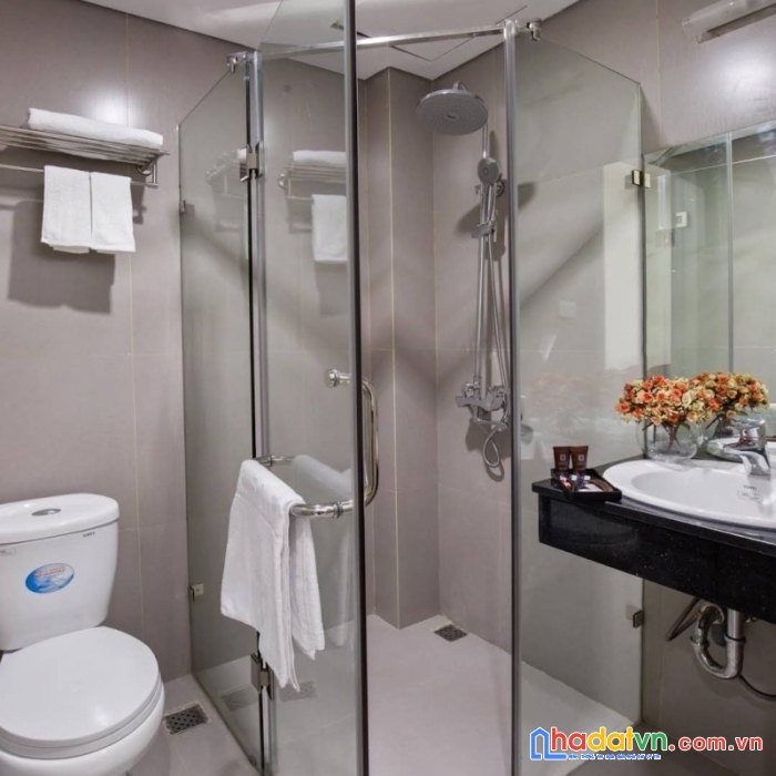 Bán tòa chdv trần duy hưng cầu giấy 120mx6t 23m studio mt8m 22 tỷ lh0975124520