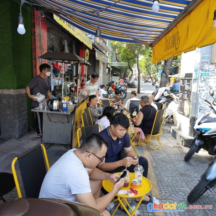 Chính chủ sang quán cafe trứng ông bầu 995 hoàng sa