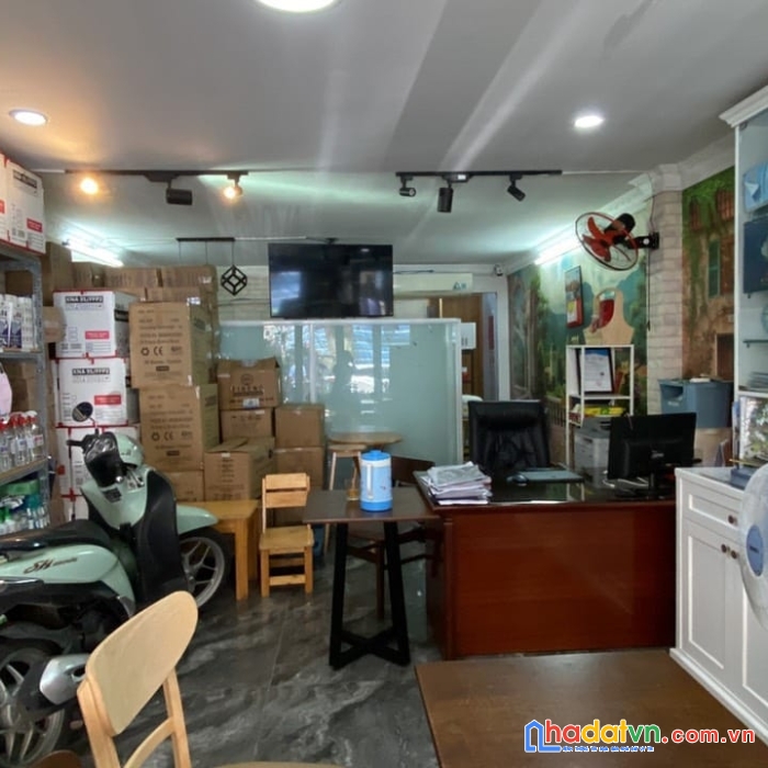 Cần tiền cho con du học bán gấp nhà mặt tiền trường sa, 84m2, 3 tầng, chỉ 16 tỷ 900