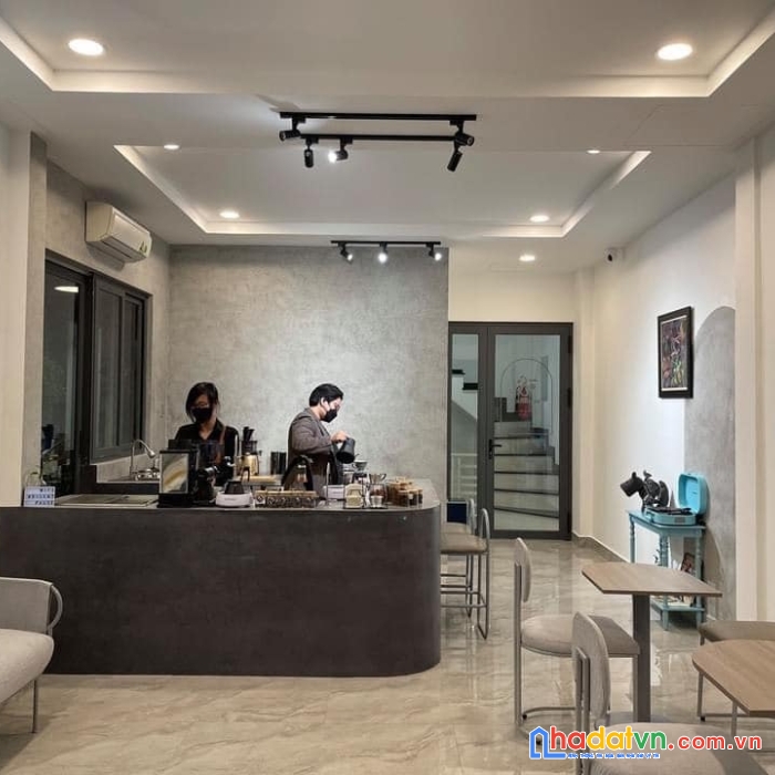 Cần tiền cho con du học bán gấp nhà mặt tiền trường sa, 84m2, 3 tầng, chỉ 16 tỷ 900