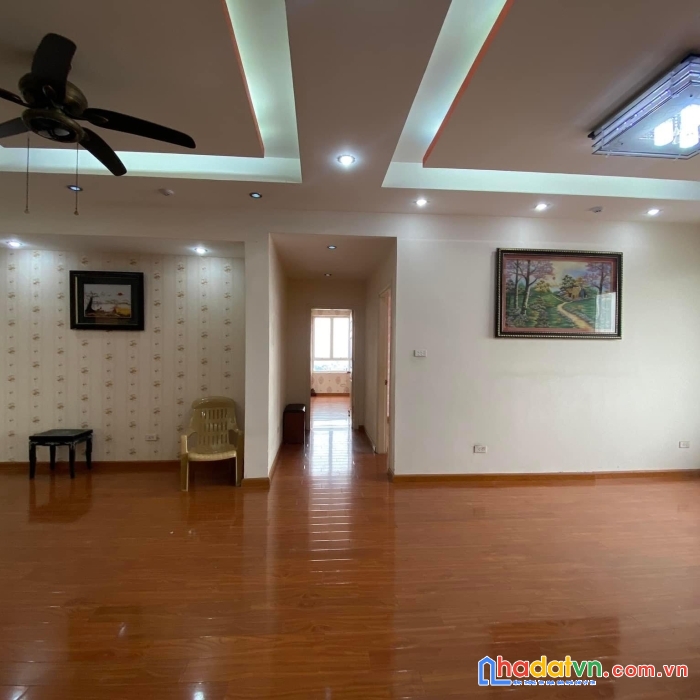 Chính chủ sổ đỏ bán căn hộ cc 130 nguyễn đức cảnh, hoàng mai, hà nội