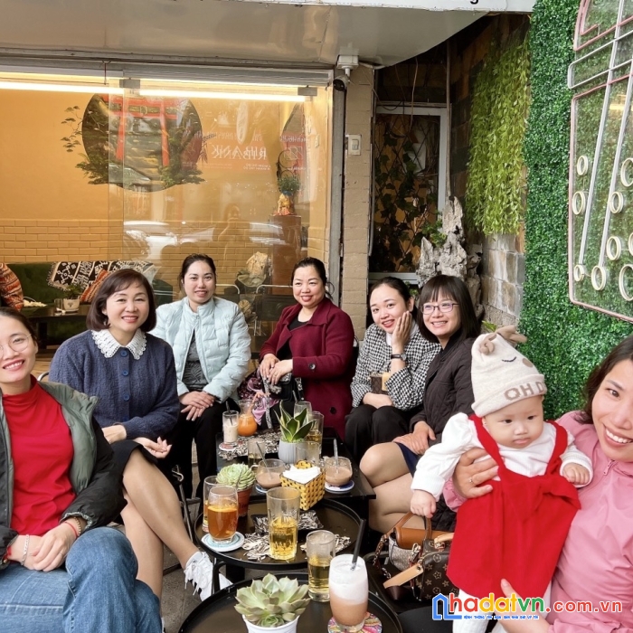 Quán cafe 79 hai bà trưng (mặt đường) gần ngã tư lê duẩn cửa nam