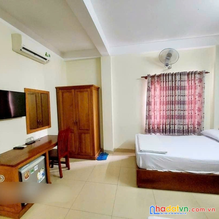Bán khách sạn gần đường nguyễn thị nghi 37 phòng thu 3.6 tỷ .1 năm