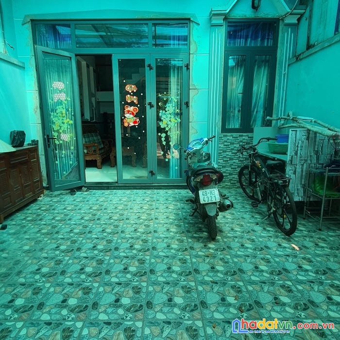 Bán nhà trong khu dân cư bà điểm, 5x18, 1 lầu, đường 12m