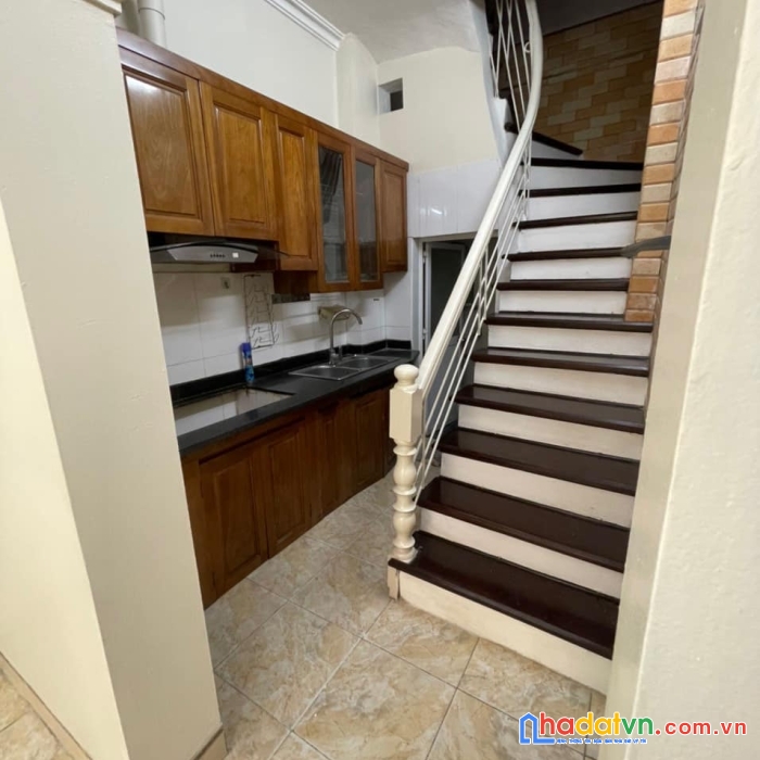 Bán nhà khâm thiên 10m ra phố-nhà đẹp sẵn ở