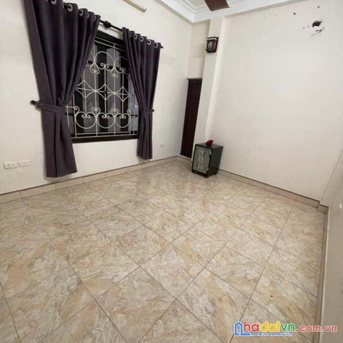 Bán nhà khâm thiên 10m ra phố-nhà đẹp sẵn ở