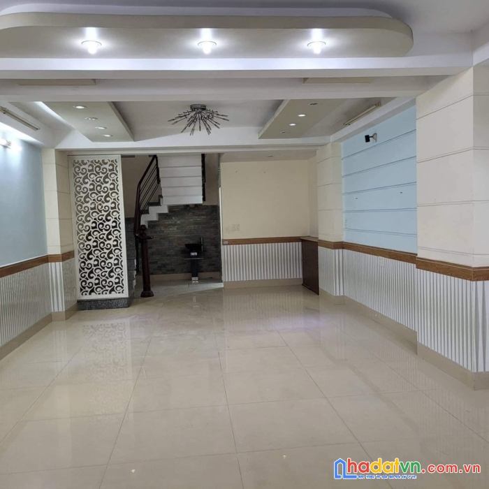 Tân phú- giáp mặt tiền đường vườn lài- 5 tầng- hẻm 8m, 72m2 chỉ 9.4 tỷ, cách lũy bán bích và tân
