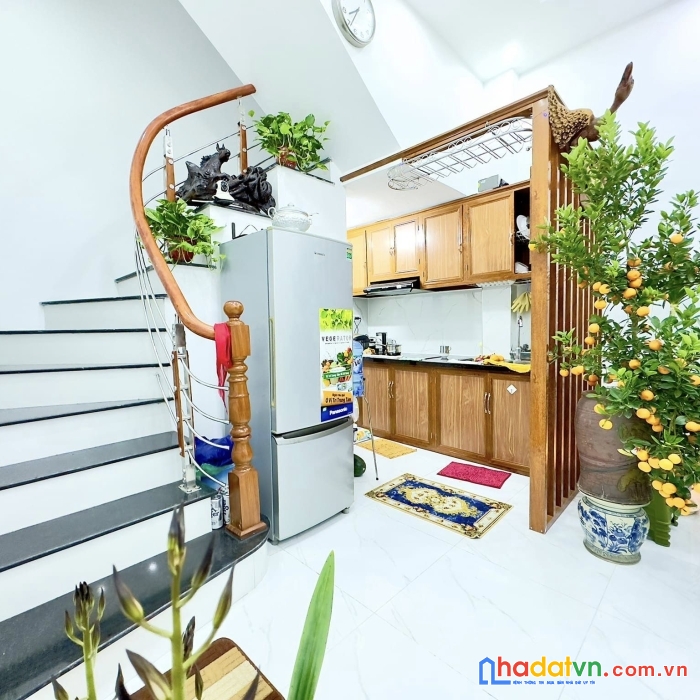 Cần bán gấp phố tôn đức thắng, 33m2, mt 3.4m, gần ô tô, nhỉnh 4 tỷ , 0382328365.