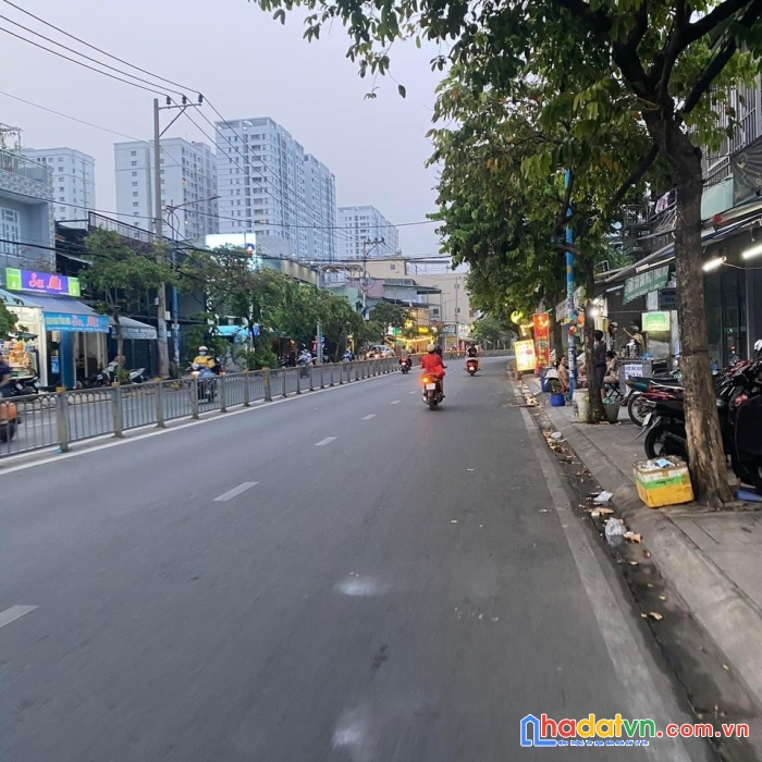 Chính chủ bán nhà mặt tiền kinh doanh đường kênh tân hóa, nhựa 20m, 154m2 giá 25 tỷ, ngang 12m