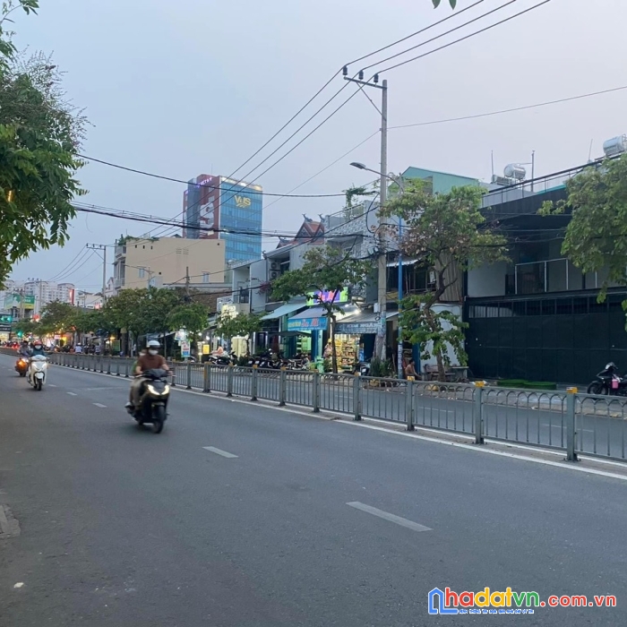 Bán nhà 2 mặt tiền kinh doanh đường trịnh đình trọng- kên tân hóa, 270m2 giá 35 tỷ