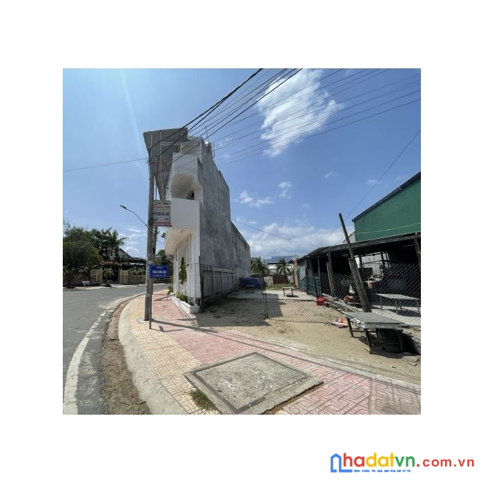 Đất mt trần hưng đạo đối diện quảngtrường vạn ninh