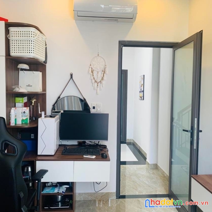 Nhà mặt tiền hoài thanh 70m2, 4 tầng, ngang 6, mới đẹp, 5.x tỷ
