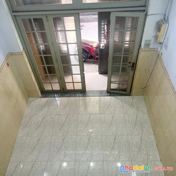Nhà 3 tầng,mái btct hẻm thông 4m đường hưng phú p10q8
