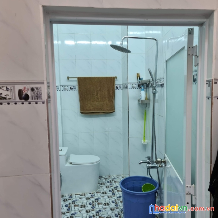 Cần bán gấp căn nhà mặt tiền vị trí đẹp tại đường bình trị đông- bình tân