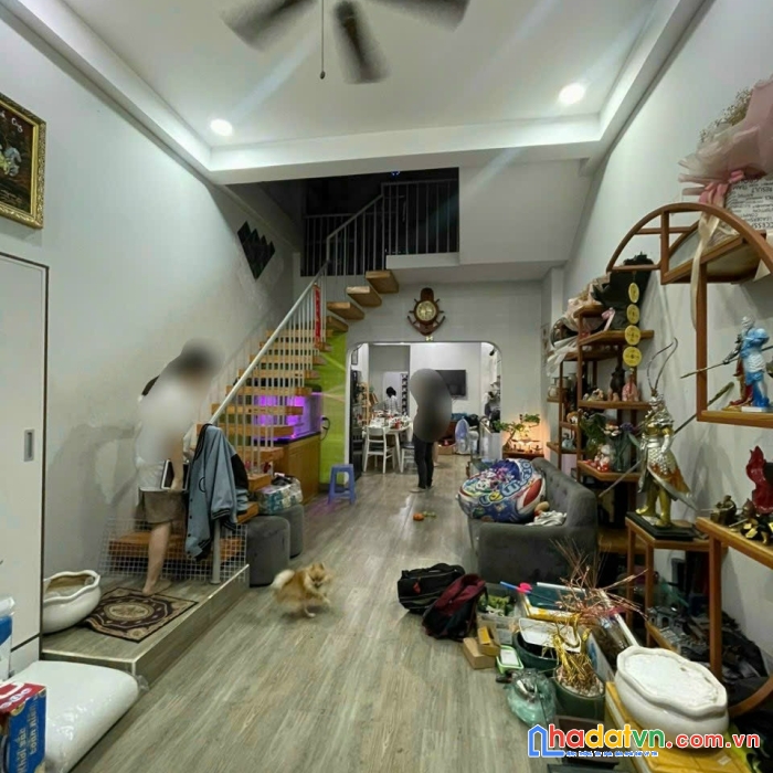 Cực hót!bán nhà lầu mt hồ hoà, gần ub p. tân phong chỉ 4ty3