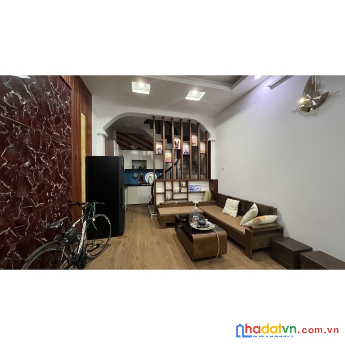 Bán nhà tây sơn dt 39m2 x 5 tầng, ngõ nông, gần phố,  gần ô tô, 4.5 tỷ lh 0966037496
