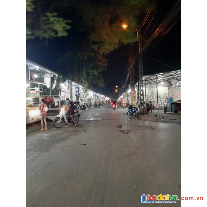 Đất siêu hiếm tại trâu quỳ, gia lâm, hà nội. 333m2, mt 12m, đường 10m. full thổ cư. lh 0926782459.