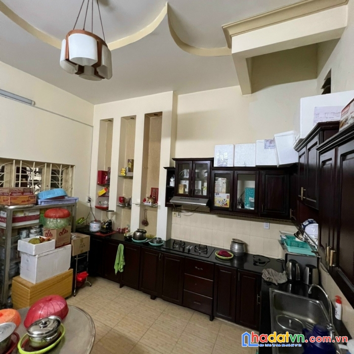 Hot!nhà 1 trệt 3 lầu, mt đường n4 đối diện chợ bửu long chỉ 6ty8