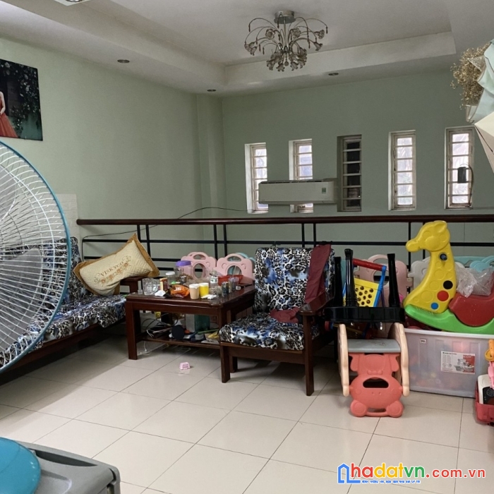 Hẻm xe tải - tân phú - 4 tầng vuông vứt - 52m2 - nhỉnh 6 tỷ.