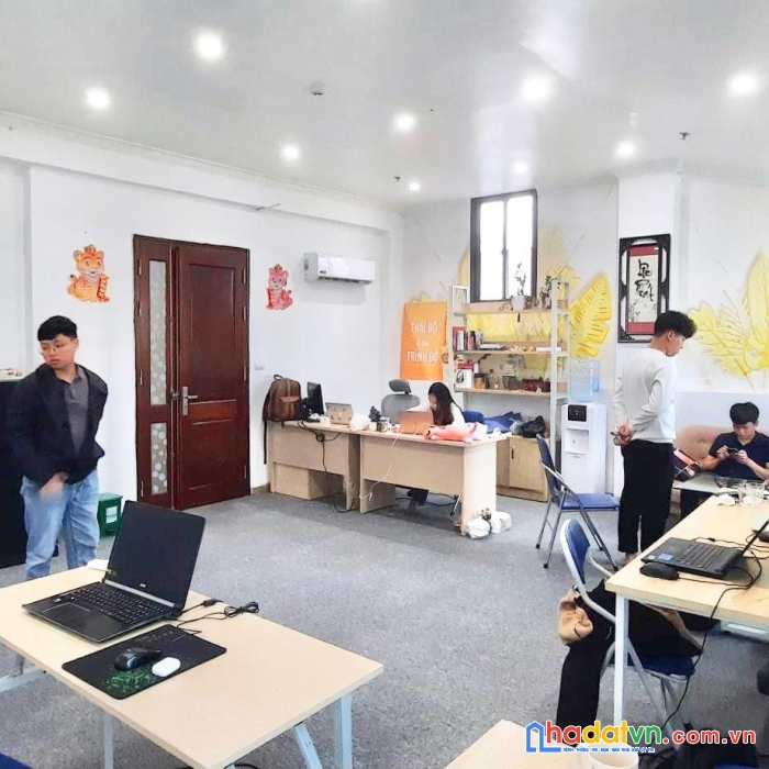 Chính chủ cần cho thuê phòng sàn 50m2 - 112 mễ trì hạ - view kangnam