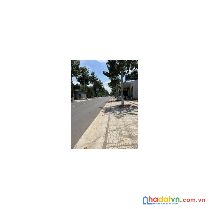 Đã chuyển qua cơ sở kinh doanh mới , em chính chủ, còn dư 1 căn nhà cần bán, đường nhựa nguyễn hữu