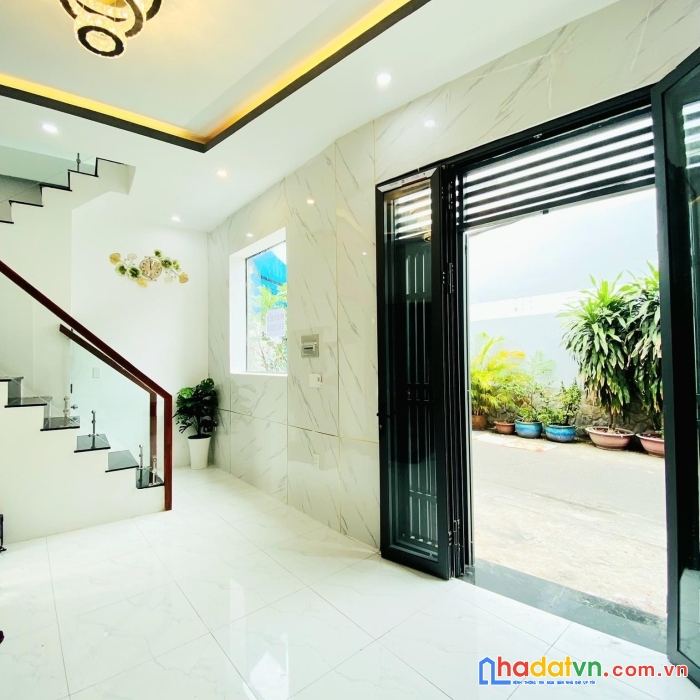 Nhà 3 tầng xây mới đường hưng phú p8q8. giá 5,78 tỷ tl