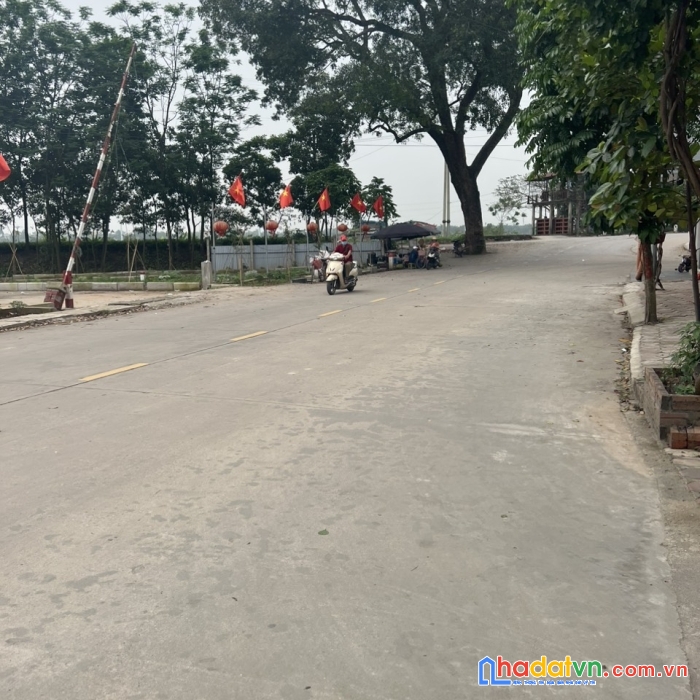 Bán đất đấu giá x3 thượng phúc bắc hồng cực đẹp chỉ 3,x tỷ kinh doanh được