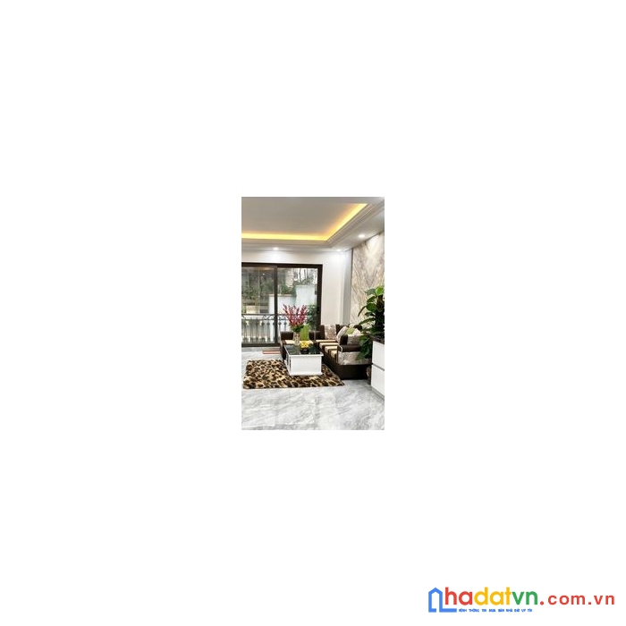 Cần bán nhà nguyễn phúc lai – hoàng cầu, gara, kinh doanh, tặng toàn bộ nội thất, nhỉnh 12 tỷ