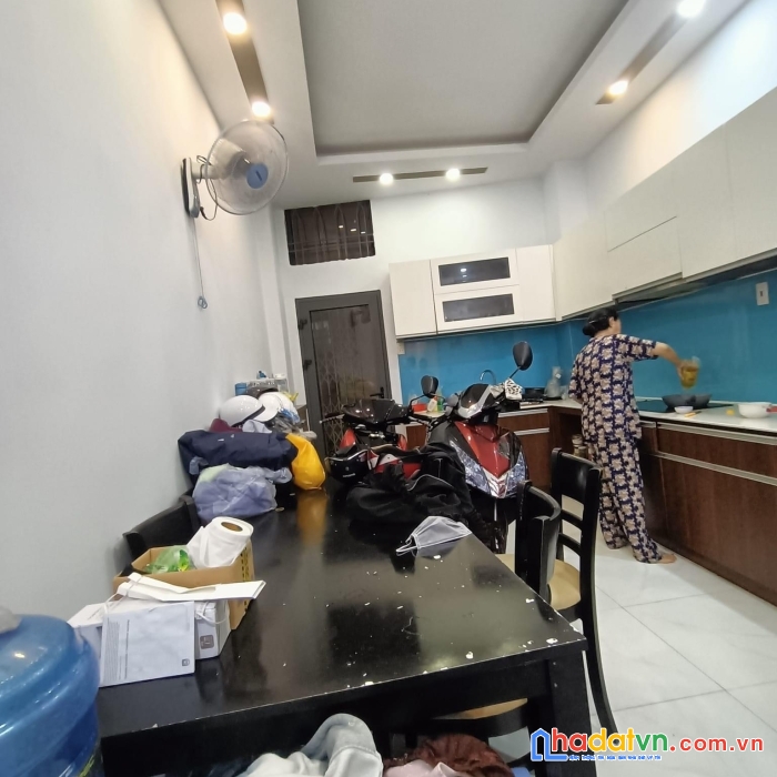 Chủ gấp bán nhà đẹp hxh thông lê văn sỹ, q3, khu dân trí, vừa ở vừa kd, 4 tầng, 55m2, 10.3 tỷ