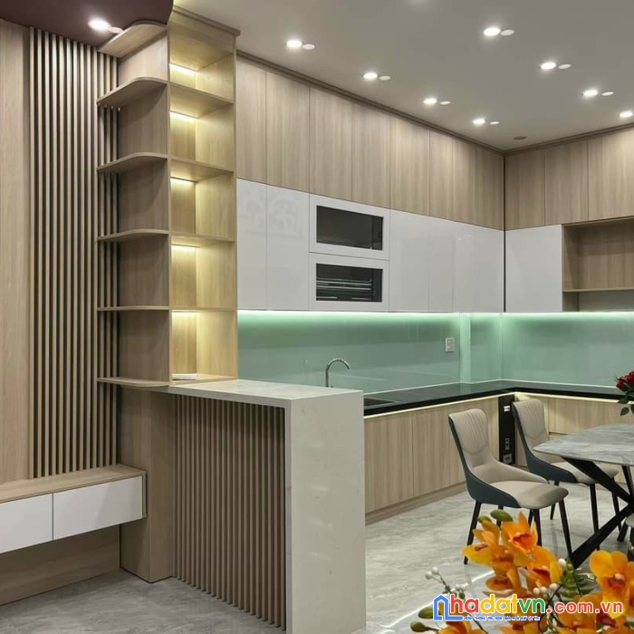 Nhà căn góc 3 tầng cù chính lan đầy đủ nội thất 3,25 tỷ