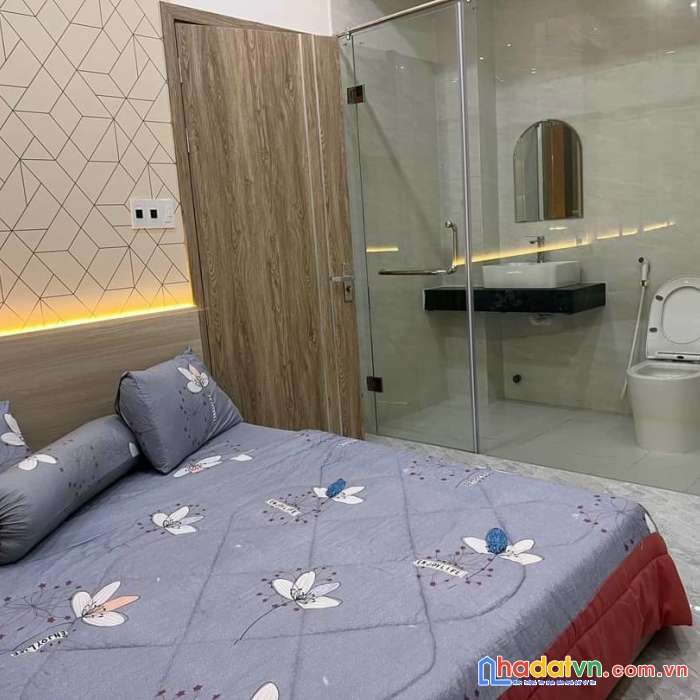 Nhà căn góc 3 tầng cù chính lan đầy đủ nội thất 3,25 tỷ