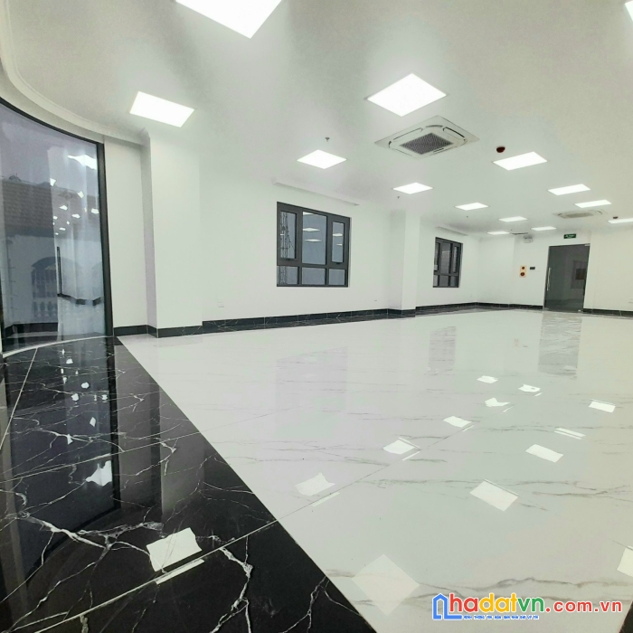 Chính chủ cho thuê mặt bằng nhà mặt phố đặng văn ngữ, phù hợp kd mọi loại hình, lh 0982100728, nhà
