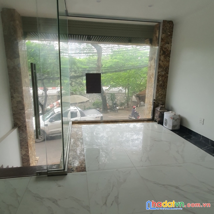 Chính chủ cho thuê mặt bằng nhà mặt phố đặng văn ngữ, phù hợp kd mọi loại hình, lh 0982100728, nhà