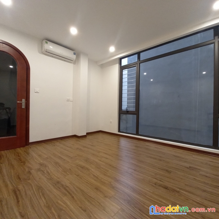 Bán nhà riêng phố thành công ba đình 48m 4 tầng mặt tiền 4.5m gần phố ở ngay nhỉnh 4 tỷ lh