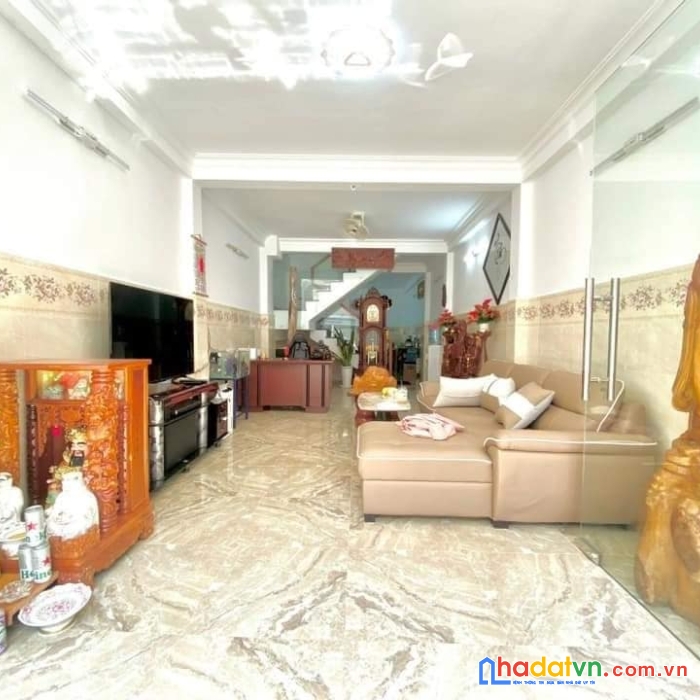 Bán nhà tên lửa, bình tân, 4 tầng . 60m2, hẻm xe hơi,