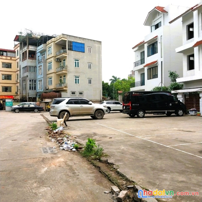 Bán biiệt thự mỹ đình 200m2, 4t, 20 tỷ, trước nhà ô tô đỗ, chủ cần bán gấp
