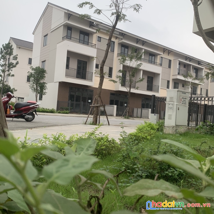 Tôi chính chủ bán gấp căn nhà phố vị trí góc đẹp khu đô thị vsip bắc ninh 0377 439313