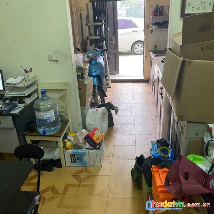 Ô tô đỗ cửa, quay đầu, nhà 3 tầng, mặt tiền 4,3m giá 2,8 tỷ có thương lượng phan trọng tuệ, cầu
