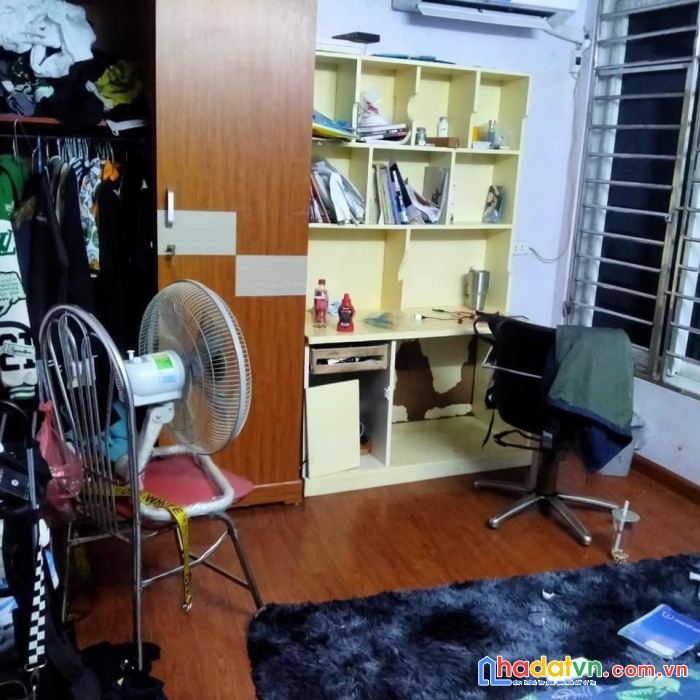 Hot !!! xem ngay  nhà cầu giấy 80tr/m2 nhà 61m2,  4 tầng dân xây chắc chắn, giá đầu tư,  ngõ xe ba