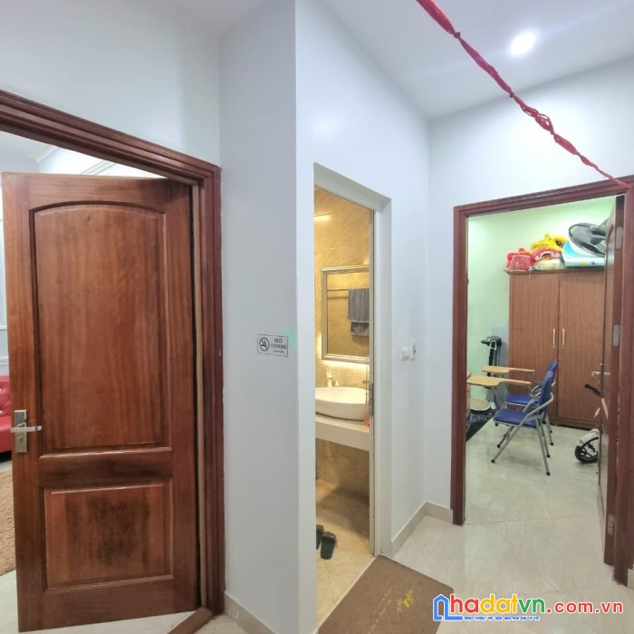 Hot !!! xem ngay  nhà cầu giấy 58m2 6 tầng ô tô cạnh nhà dân tự xây chắc chắn, tặng nội thất vip ở