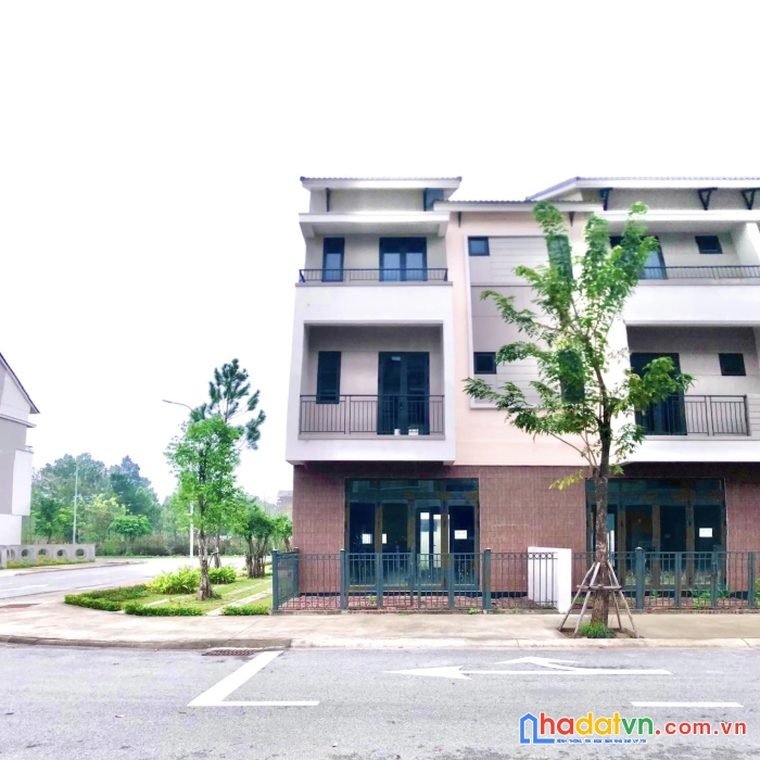 Bán căn góc 3 mặt tiền đối diện công viên đẹp nhất khu centa vsip bắc ninh