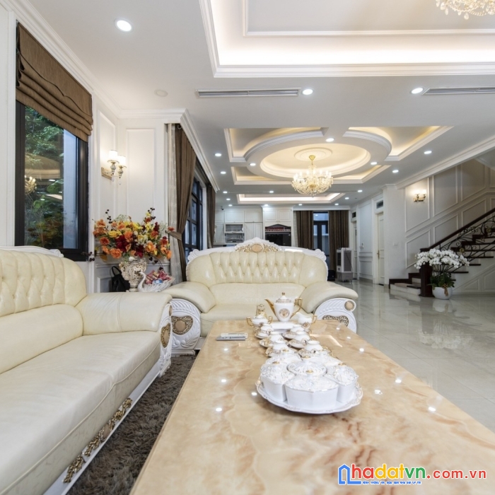 Chính chủ cần bán biệt thự mặt phố chính lô góc phố hàm nghi nam từ liêm 286m2 x 3 tầng 116 tỷ