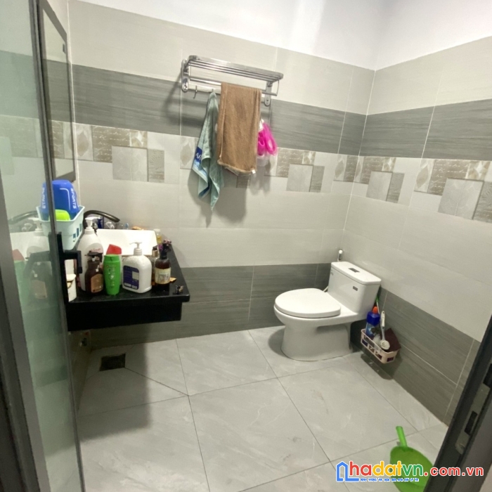 Hai mặt tiền hẻm xe tải - ngang bề thế 6m - sổ vuông - có dòng tiền - 76m2 chỉ 5.35 tỷ