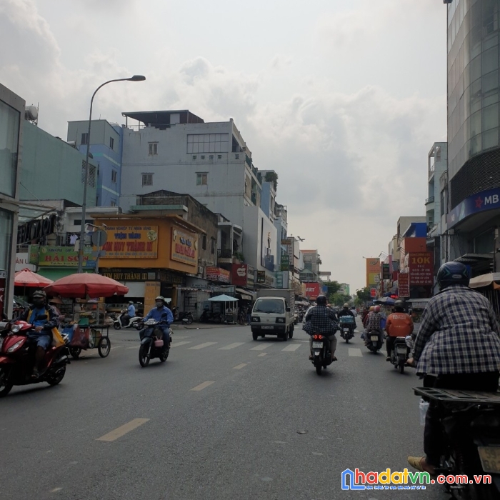 Hẻm xe hơi - 1/ gần st nhật - ngang 4m - 70m2 - hơn 6 tỷ 1 tý