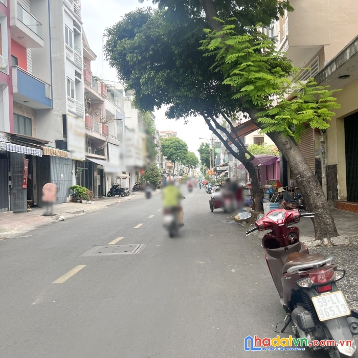 Căn hộ dịch vụ 6 tầng mặt tiền hoà hảo p5 q10 giá 21 tỷ