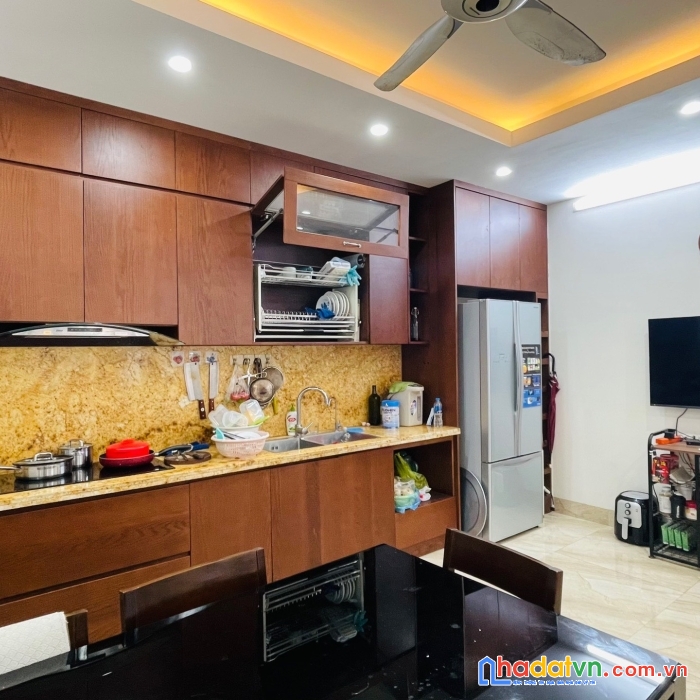 Bán nhà tái định cư x6 thạch bàn,lô góc,ôtô tránh,vỉa hè,gần hồ ben,kd 50m*5t, mt4.5m,8 tỷ dư