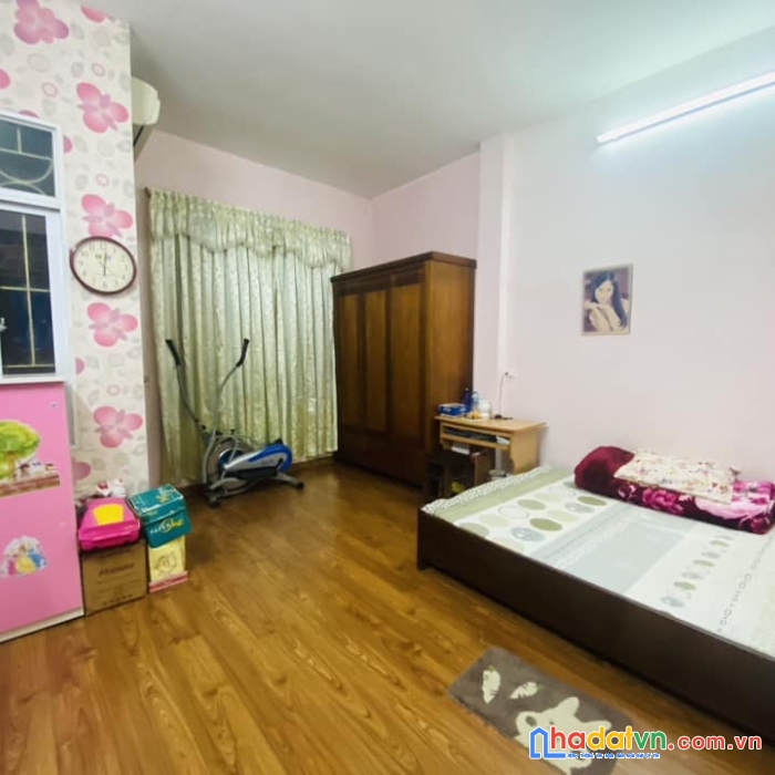 Hot !!! siêu vip nhà ở trần duy hưng cầu giấy 50m2, cạnh phố nhà đẹp 4 tầng chỉ 7.2 tỷ