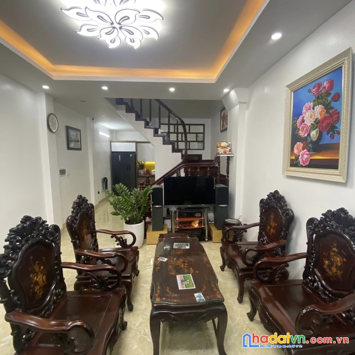 Hot !!! siêu vip nhà trung tâm cầu giấy nhà mới, ngõ thông thoáng 40m2 5 tầng tặng nội thất siêu