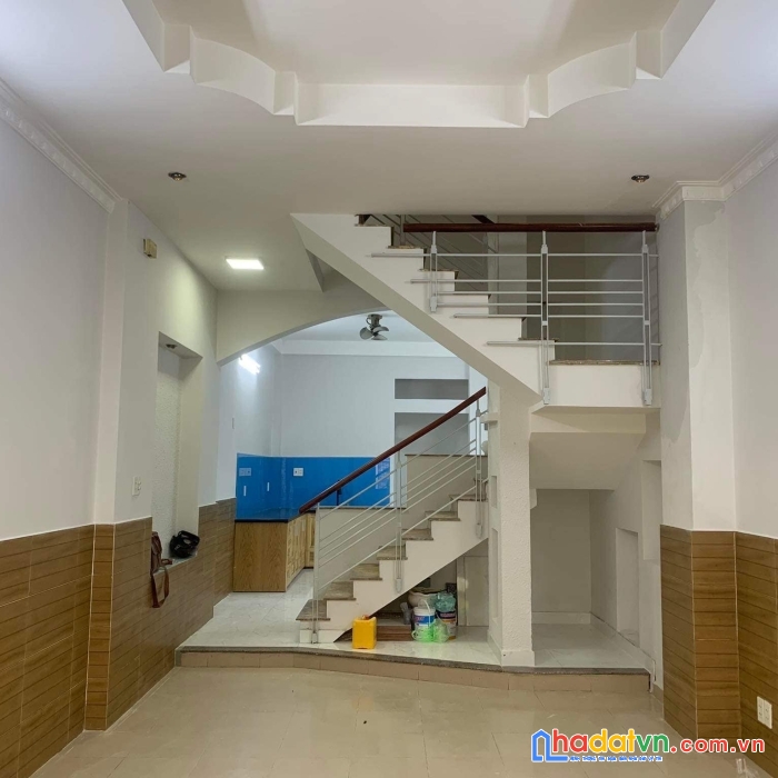 Bán nhà trương công định, tân bình, sát mặt tiền, 3 tầng , 60m2, nhỉnh 6 tỷ.
